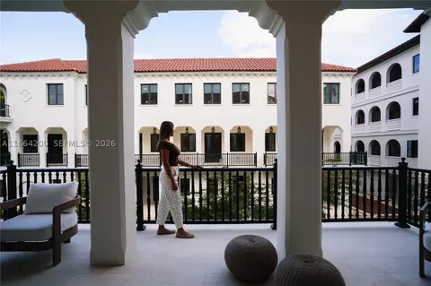 504 Malaga Ave #T14, Coral Gables, FL 33134