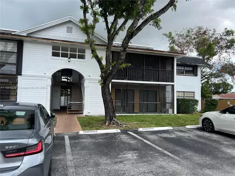 19085 NW 62nd Ave #108, Hialeah, FL 33015