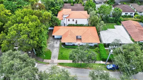 400 Amalfi Ave, Coral Gables, FL 33146