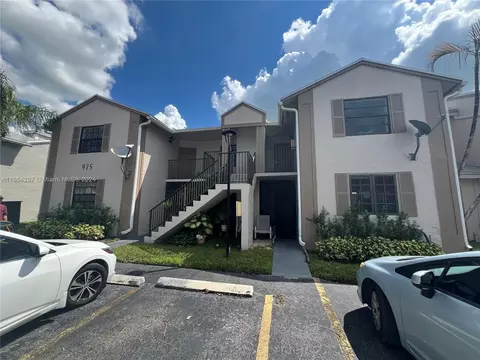 975 N Franklin Ave #975E, Homestead, FL 33034