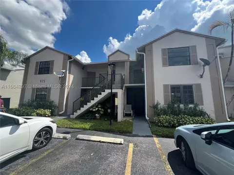975 N Franklin Ave #975E, Homestead, FL 33034