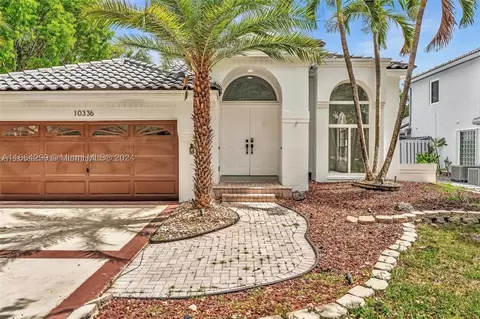 10336 Brasilia St, Hollywood, FL 33026