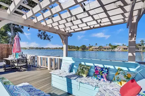 5501 SW 24th Ave, Fort Lauderdale, FL 33312
