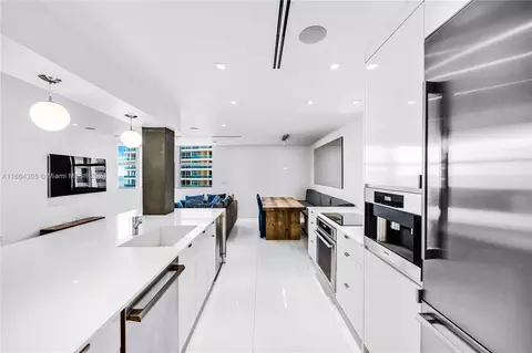 5055 Collins Ave #8F, Miami Beach, FL 33140