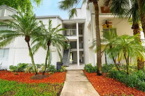 5672 Rock Island Rd #259, Tamarac, FL 33319