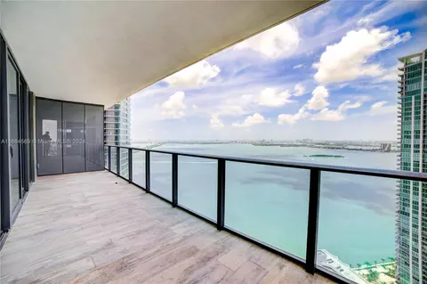 650 NE 32nd St #4001, Miami, FL 33137