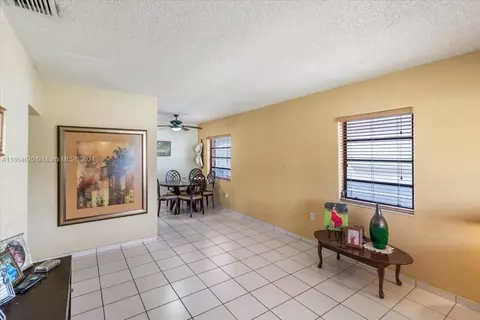 526 E 54th St, Hialeah, FL 33013 photo 3