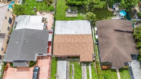 526 E 54th St, Hialeah, FL 33013 photo 25