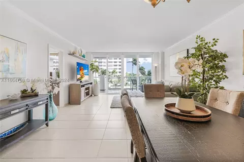 5601 Collins Ave #417, Miami Beach, FL 33140