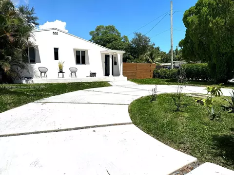 333 NE 107th St, Miami, FL 33161