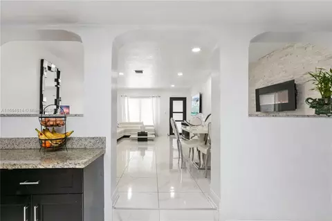 750 E 55th St, Hialeah, FL 33013 photo 14