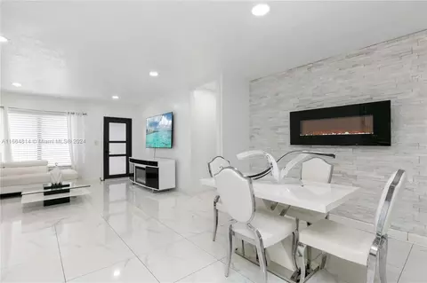 750 E 55th St, Hialeah, FL 33013 photo 10