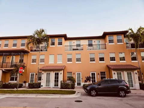 14766 SW 10th St #10506, Pembroke Pines, FL 33027