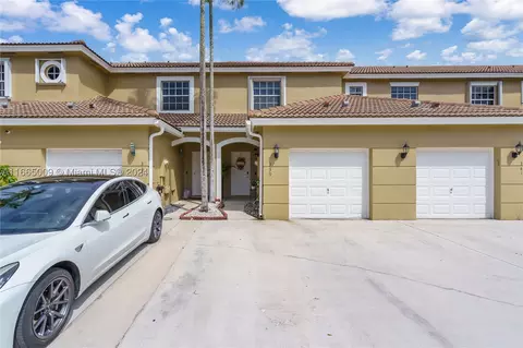 339 SW 121st Ave, Pembroke Pines, FL 33025
