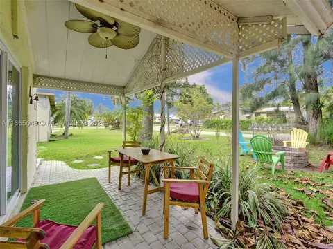 1664 SW 28th Ave, Fort Lauderdale, FL 33312