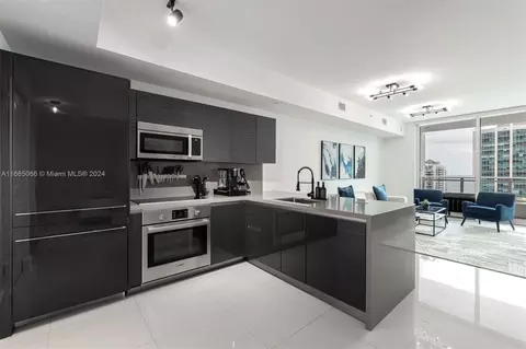1080 Brickell Ave #2702, Miami, FL 33131