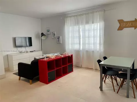 1300 Pennsylvania Ave #303, Miami Beach, FL 33139