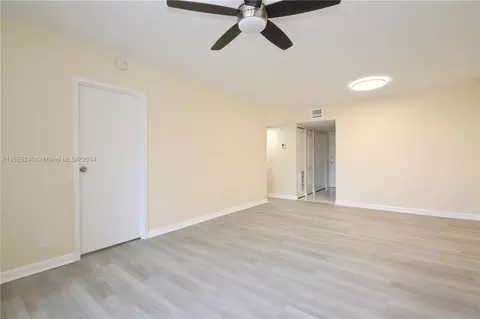 2821 Somerset Dr #309, Lauderdale Lakes, FL 33311