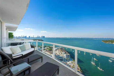 10 Venetian Way #PH 2/3, Miami Beach, FL 33139