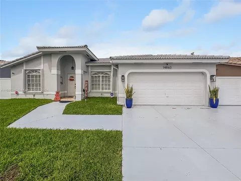 14863 SW 173rd Ter, Miami, FL 33187