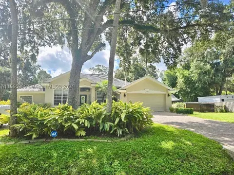 2076 Jungle Rd, New Smyrna Beach, FL 32168