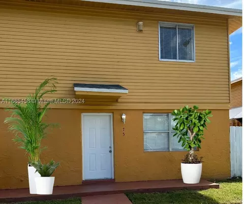 75 NE 12th Ave #75, Homestead, FL 33030