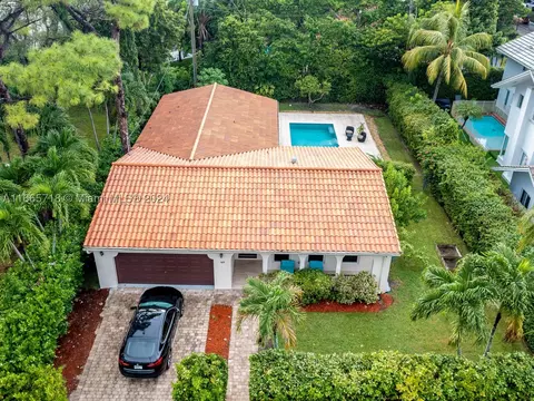 4010 Riviera Dr, Coral Gables, FL 33146