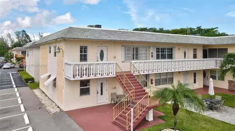 1455 N 12th Ct #1B, Hollywood, FL 33019