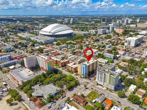 218 NW 12th Ave #702, Miami, FL 33128