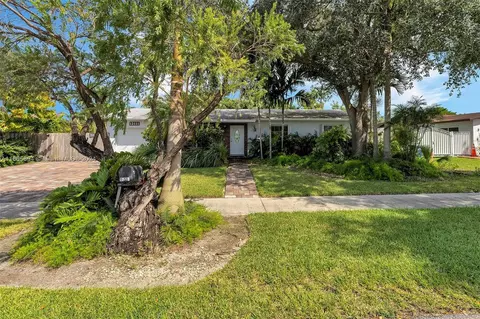 12111 SW 106th St, Miami, FL 33186