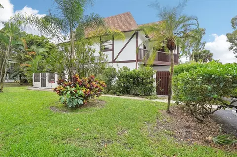 2323 Lena Ln, West Palm Beach, FL 33415