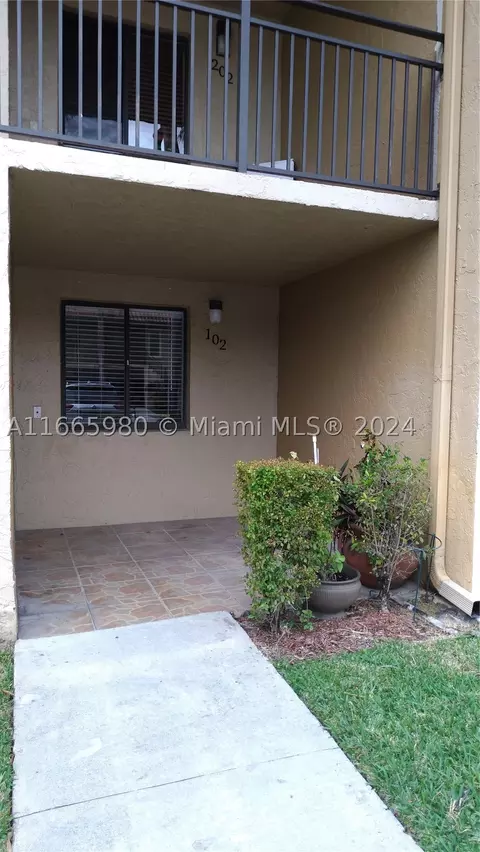 16581 Blatt Blvd #102, Weston, FL 33326
