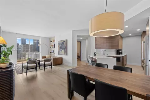 701 Brickell Key Blvd #LPH-02, Miami, FL 33131