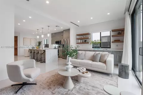 3063 SW 21st Ter #3063, Miami, FL 33145