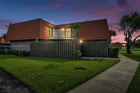 1501 SW 110th Way, Davie, FL 33324