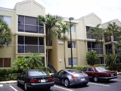 5760 Rock Island Rd #324, Tamarac, FL 33319