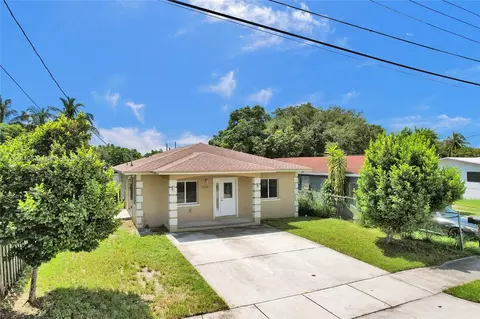 1340 NW 75th St, Miami, FL 33147