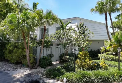 296 Sea View Dr #C4, Key Biscayne, FL 33149