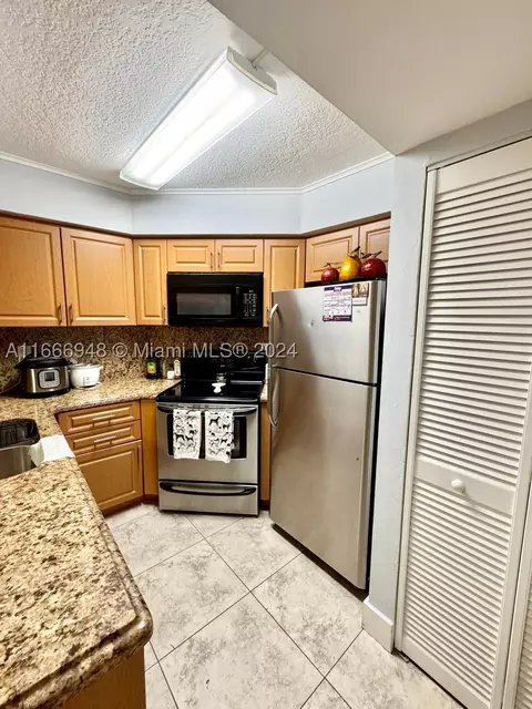 8215 SW 152nd Ave #G-107, Miami, FL 33193