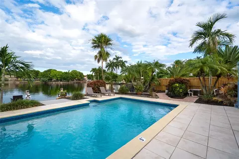 2701 Coolidge St, Hollywood, FL 33020 photo 3