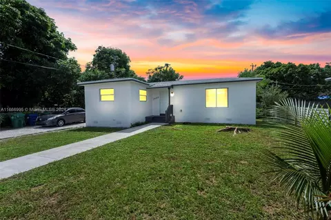 1020 NW 116th Ter, Miami, FL 33168