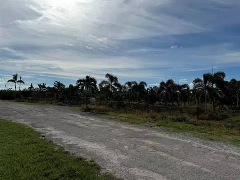 19100 SW 188 St, Unincorporated Dade, FL 33187