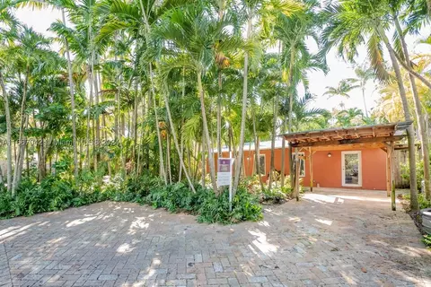 4118 Ventura Ave, Miami, FL 33133