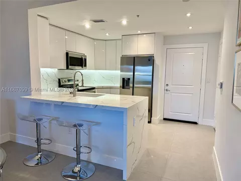 10 Aragon Ave #907, Coral Gables, FL 33134