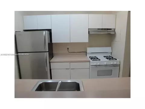 Kitchen - 18101 NW 68th Ave #D210, Hialeah, FL 33015 photo 1 of 1
