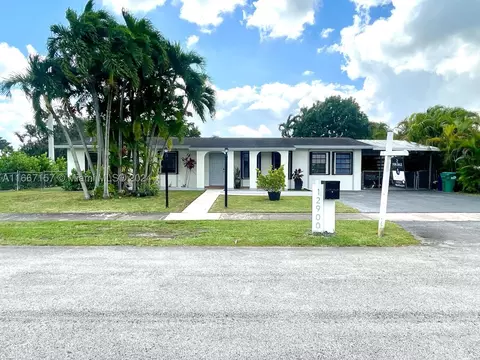 12900 SW 82nd Ter, Miami, FL 33183