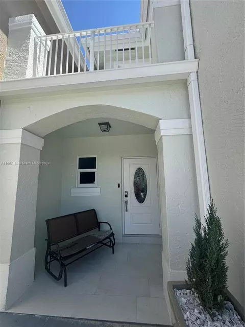 8671 SW 158th Pl, Miami, FL 33193