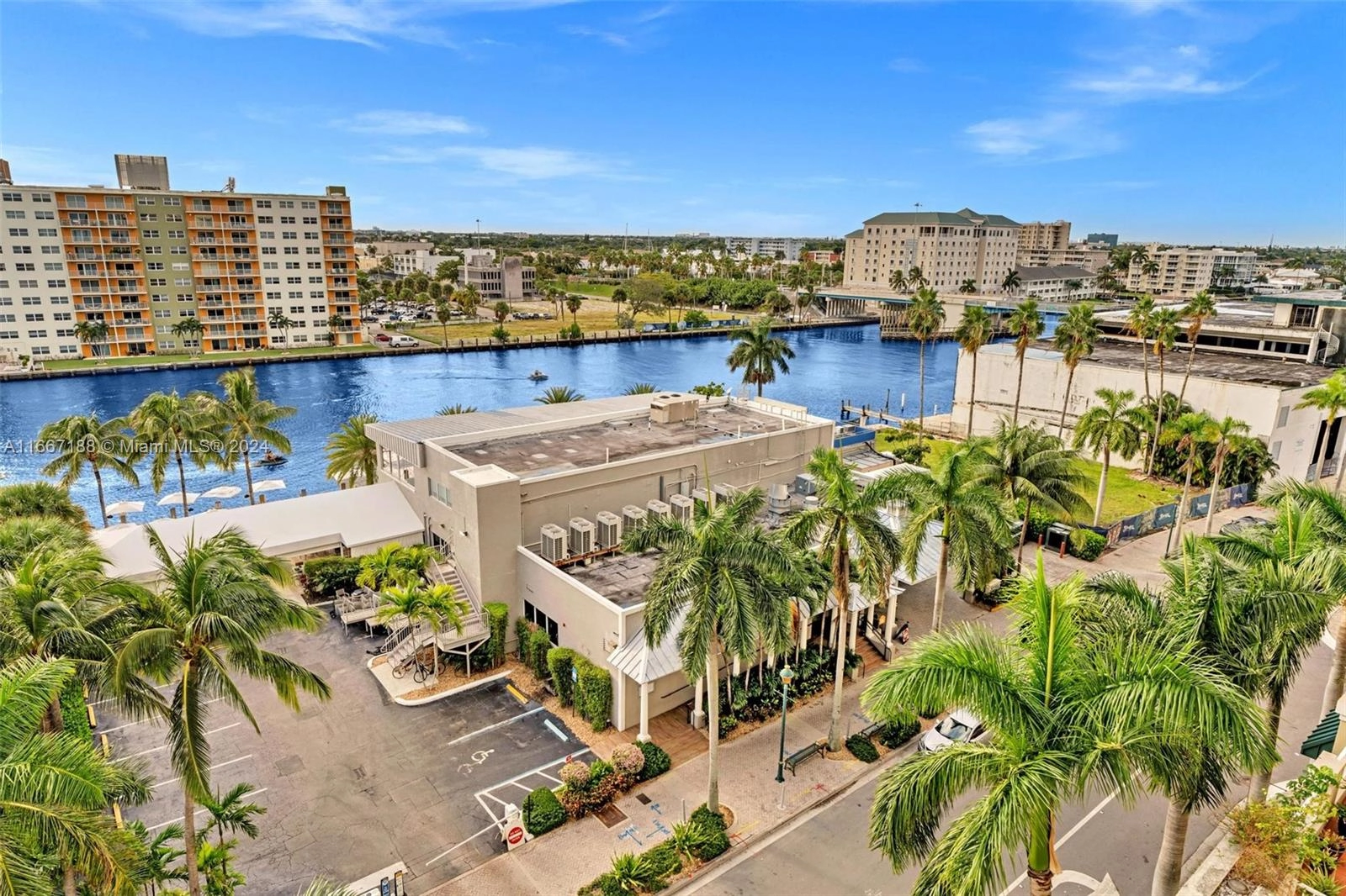 3020 NE 32nd Ave Unit 720  