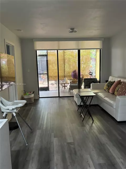 15539 Miami Lakeway N #109, Miami Lakes, FL 33014