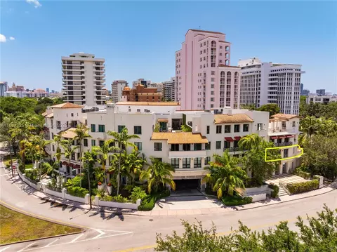 2401 Anderson Rd #11, Coral Gables, FL 33134